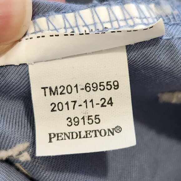 Pendleton Button Up Shirt Womens M Southwestern Blue‎ White Roll Tab Sleeves - Picture 9 of 10